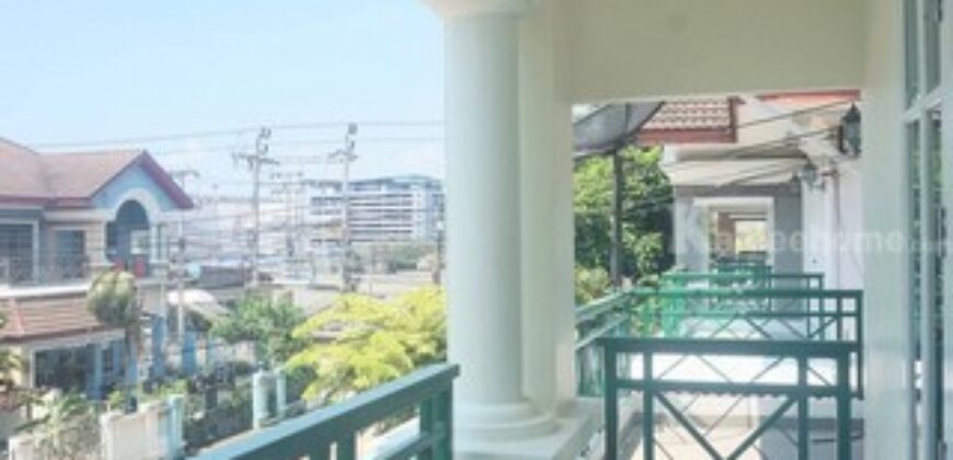 รหัสC6983 ให้เช่าบ้านเดี่ยว 2ชั้น ย่านถนนศรีนครินทร์ซอย51 ใกล้ซีคอนสแควร์ พาราไดซ์พาร์ค