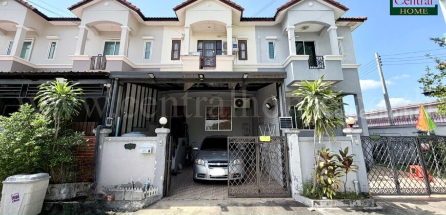 ทาวน์เฮ้าส์ เค.ซี. รามอินทรา 6 พระยาสุเรนทร์ 45 หน้าบ้านไม่ชนใคร