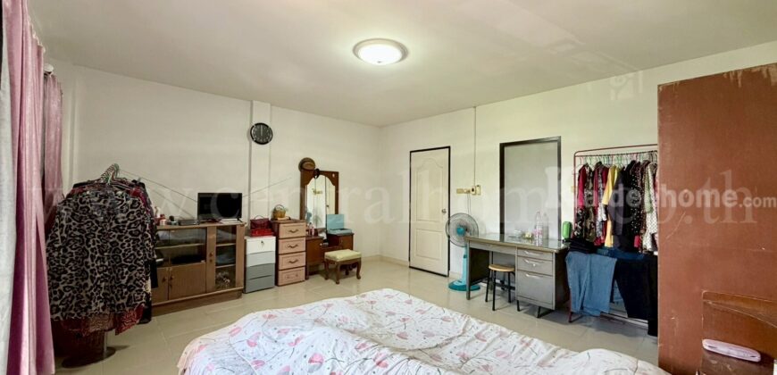 ทาวน์เฮ้าส์ เค.ซี. รามอินทรา 6 พระยาสุเรนทร์ 45 หน้าบ้านไม่ชนใคร