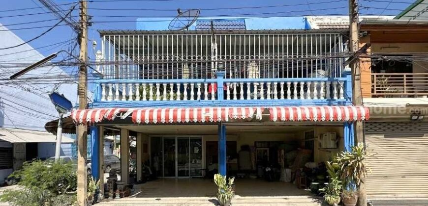 ขาย!! ทาวน์เฮาส์ 2 คูหา นิรันดร์ วิลล่า (หลังมุม, ถนนเมน) สุขุมวิท93 ซ.พึ่งมี50 แยก15 ใกล้รถไฟฟ้า BTS บางจาก 2.5 กม. เหมาะอยู่อาศัย ค้าขาย ทำออฟฟิศ : Niran Villa Sukhumvit93