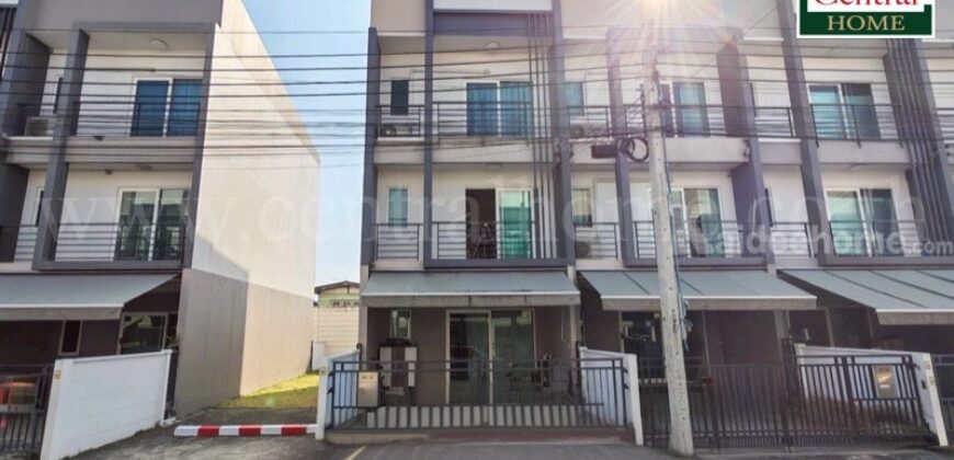 ทาวน์โฮม 3 ชั้น บ้านกลางเมือง สวนหลวง หลังริม ราคาถูกที่สุดในโครงการ