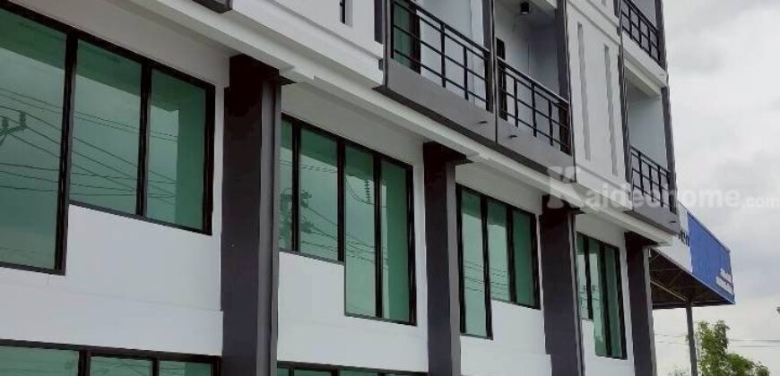 ให้เช่า ตึกแถวสร้างใหม่ ติดสามแยกหลัก ถนนนิมิตใหม่ตัดหทัยมิตร คลองสามวา