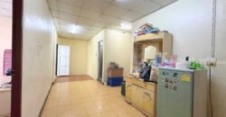 ขาย!! ทาวน์เฮาส์ 2 คูหา นิรันดร์ วิลล่า (หลังมุม, ถนนเมน) สุขุมวิท93 ซ.พึ่งมี50 แยก15 ใกล้รถไฟฟ้า BTS บางจาก 2.5 กม. เหมาะอยู่อาศัย ค้าขาย ทำออฟฟิศ : Niran Villa Sukhumvit93