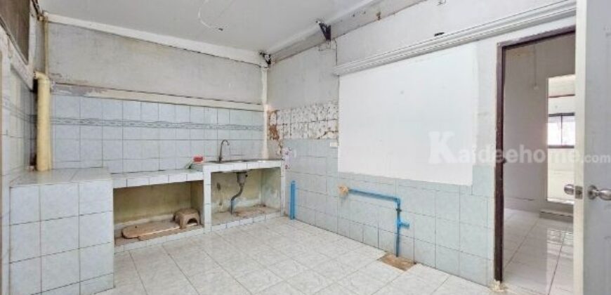 ขาย!! ทาวน์เฮ้าส์ 3 ชั้น ซื่อตรงการ์เด้น ถนนรัตนาธิเบศร์ ไทรม้า เมืองนนทบุรี (ขนาด 19 ตร.ว.) ติดถนนใหญ่และรถไฟฟ้า ทำเลดีๆแบบนี้ หาไม่ได้อีกแล้ว : Suetrong Garden