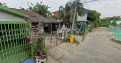 ทาวน์เฮ้าส์ ชั้นเดียว 36 ตร.วา อำเภอเมืองนครสวรรค์ หลังริม