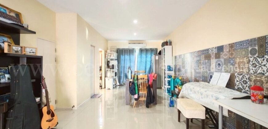 ทาวน์โฮม 3 ชั้น บ้านกลางเมือง สวนหลวง หลังริม ราคาถูกที่สุดในโครงการ