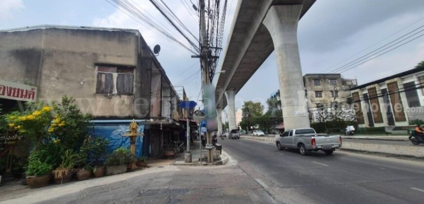 อาคารพาณิชย์ ติดถนน กรุงเทพ – นนทบุรี ทำเลดี ใกล้ MRT วงศ์สว่าง ราคาถูกมาก