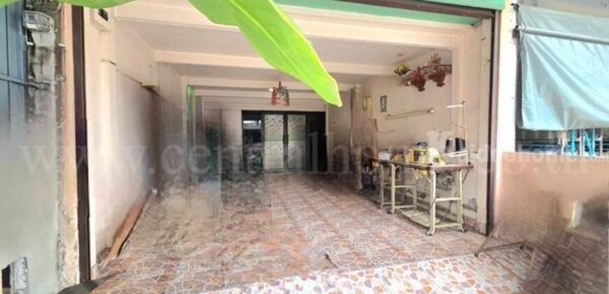 ตึกแถว 3 ชั้น บูรพาวิลล่า 12 ดอนเมือง