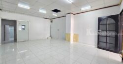 ขาย!! ทาวน์เฮ้าส์ 3 ชั้น ซื่อตรงการ์เด้น ถนนรัตนาธิเบศร์ ไทรม้า เมืองนนทบุรี (ขนาด 19 ตร.ว.) ติดถนนใหญ่และรถไฟฟ้า ทำเลดีๆแบบนี้ หาไม่ได้อีกแล้ว : Suetrong Garden