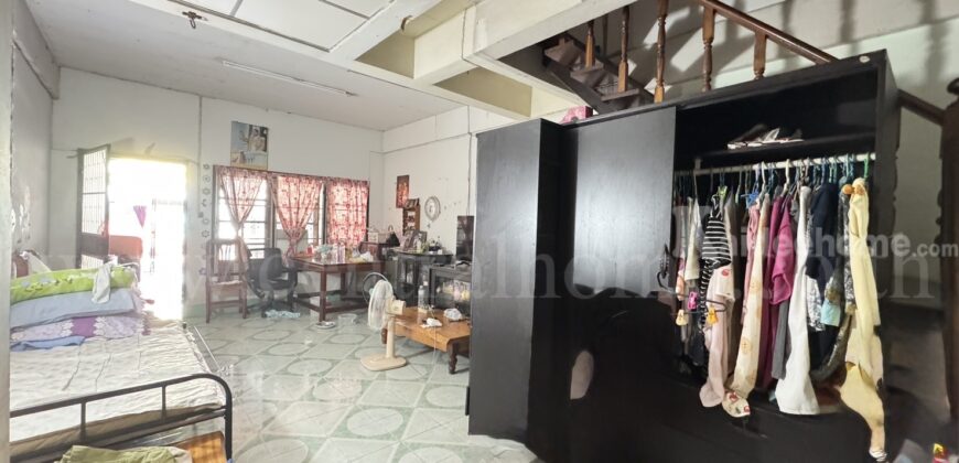 ทาวน์เฮ้าส์ รุ่งเรืองเฮ้าส์ พหลโยธิน 54 ใกล้ BTS สะพานใหม่