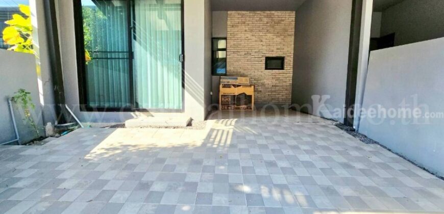 ทาวน์โฮม สิริ เพลส รังสิต เดินทางสะดวก ใกล้ทางด่วนบางพูน