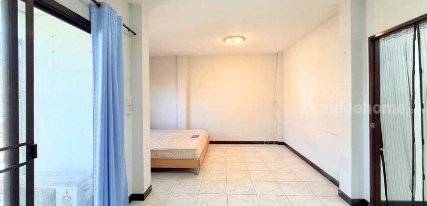 ขาย!! ทาวน์เฮ้าส์ หมู่บ้านนำโชค เพชรเกษม58 ( ขนาด 27 ตร.ว.) พุทธมณฑลสาย1 ภาษีเจริญ ใกล้รถไฟฟ้าสายสีน้ำเงิน และซีคอน บางแค : Namchok Thanon Phet Kasem 58