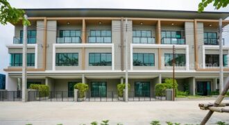 รหัสC7046 ให้เช่าทาวน์โฮม 3ชั้น โครงการPremium Place พรีเมี่ยมเพลส พหลโยธิน-รามอินทรา ถนนเทพรักษ์