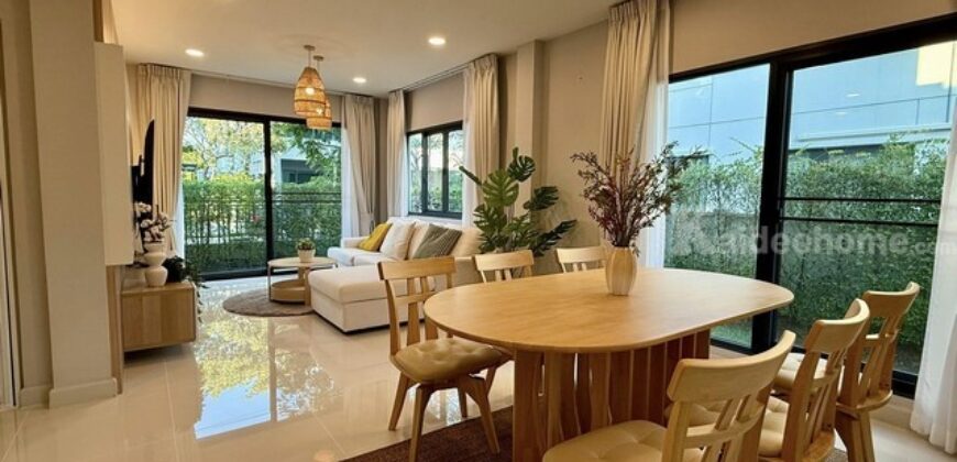 รหัสC7047 ให้เช่าบ้านเดี่ยว 2 ชั้น Centro โซนโทร บางนา ตกแต่งสวยพร้อมอยู่ ใกล้เมกะบางนา และ รร. นานาชาติ