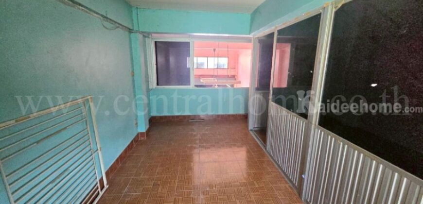 อาคารพาณิชย์ 3.5 ชั้น ซอยอยู่สุข 23 บางเมือง – สมุทรปราการ รีโนเวทแล้ว สภาพดี