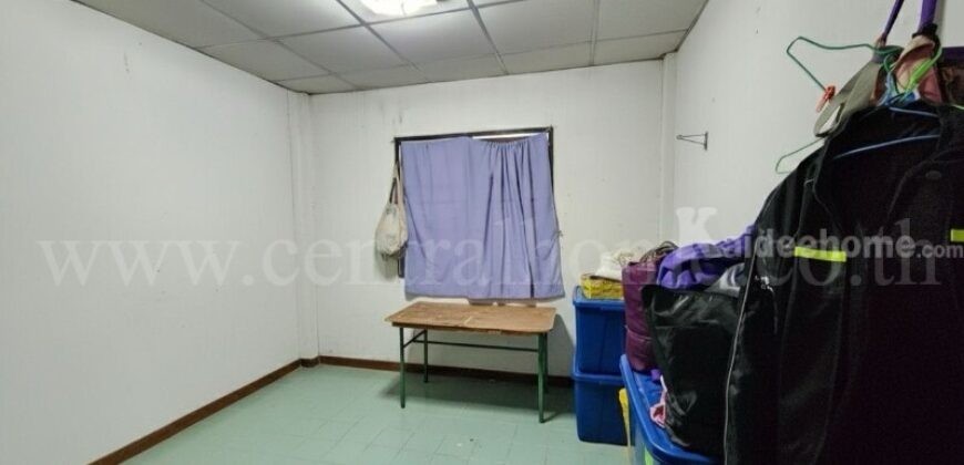 ทาวน์เฮ้าส์ ชั้นเดียว 36 ตร.วา อำเภอเมืองนครสวรรค์ หลังริม