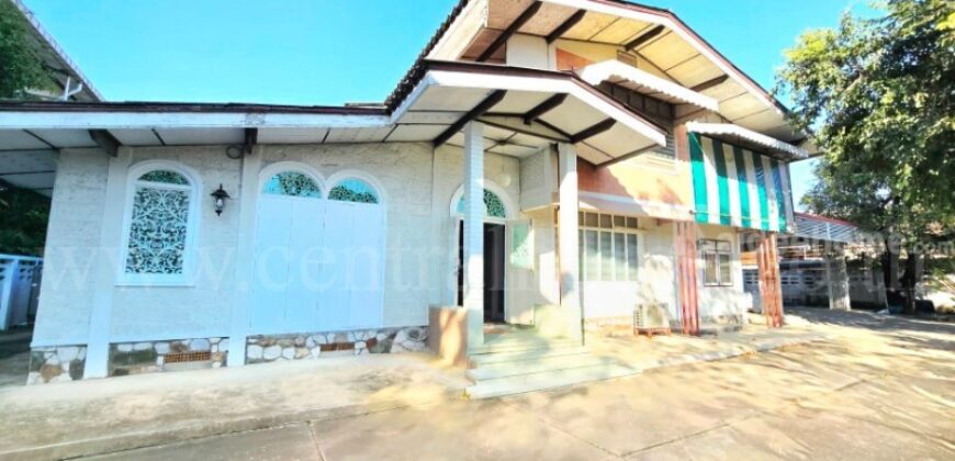 บ้านเดี่ยว 2 หลัง พื้นที่ 387 ตร.วา ซอย ติวานนท์ 46 ใกล้รถไฟฟ้าสายสีชมพู