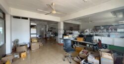 ขายตึกแถว 5 ชั้น หมู่บ้านอมรชัย2 ถนนพระราม2 ซอย34 มีทั้งหมด 4 คูหา พื้นที่ 80.4 ตรว. ราคาถูก ขายเพียง 16 ล้านบาท ใกล้เซ็นทรัล พระราม2