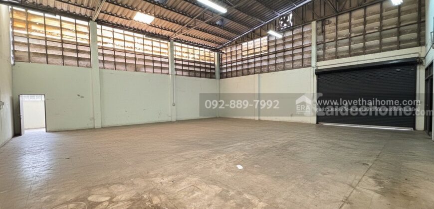 ขายที่ดิน ถนนลาดพร้าว80 ซอย22 พื้นที่ 100 ตารางวา พร้อมสิ่งปลูกสร้างบ้าน 2 ชั้น ขายเพียง 14 ล้านบาท ใกล้รถไฟฟ้าสายสีเหลือง สถานีลาดพร้าว71