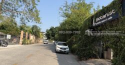 ขายที่ดิน ถนนหทัยราษฎร์ ซอยโรงเรียนโชคชัยหทัยราษฎร์ พื้นที่ 784 ตรว. ขาย 39,500 บาท/ตรว. แปลงสวย ใกล้ตลาดหทัยมิตร