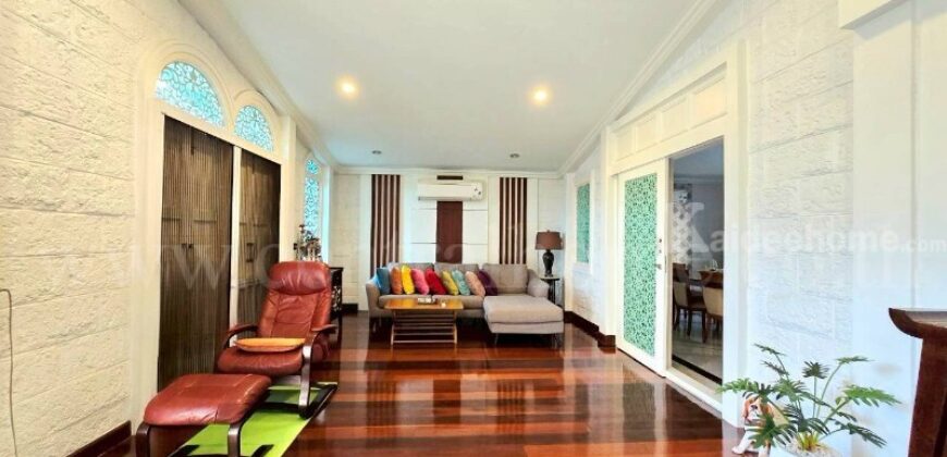 บ้านเดี่ยว 2 หลัง พื้นที่ 387 ตร.วา ซอย ติวานนท์ 46 ใกล้รถไฟฟ้าสายสีชมพู