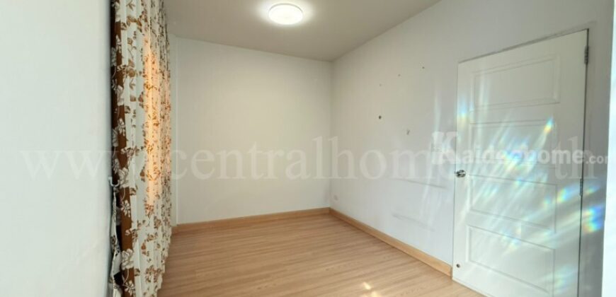 ทาวน์เฮ้าส์ เดอะ ธาม 1 อ่อนนุช – มอเตอร์เวย์ หลังมุม