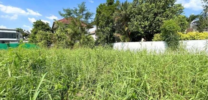 ที่ดินจัดสรรถมแล้ว 85 ตร.ว. ม.ชวนชื่นกอล์ฟ อเวนิว กรุงเทพฯ-ปทุมธานี ติดสนามกอล์ฟ Flora Ville Golf & Country Club ใกล้แยกบางคูวัด โรบินสันศรีสมาน เมืองทองธานี ปทุมธานี