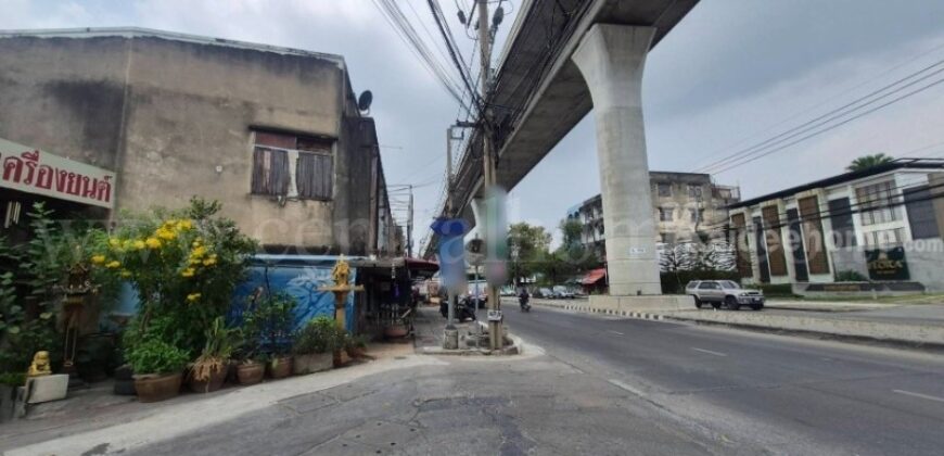 อาคารพาณิชย์ ติดถนน กรุงเทพ – นนทบุรี ทำเลดี ใกล้ MRT วงศ์สว่าง ราคาถูกมาก