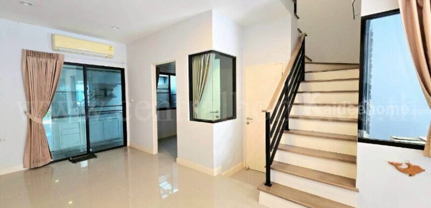 ทาวน์โฮม สิริ เพลส รังสิต เดินทางสะดวก ใกล้ทางด่วนบางพูน