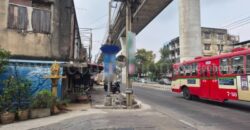 อาคารพาณิชย์ ติดถนน กรุงเทพ – นนทบุรี ทำเลดี ใกล้ MRT วงศ์สว่าง ราคาถูกมาก