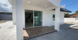 บ้านพร้อมที่ดินชลบุรี เนื้อที่ 567 ตารางวา บ้าน 2 ชั้น รีโนเวทใหม่พร้อมโกดังขนาดใหญ่