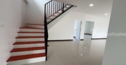 บ้านพร้อมที่ดินชลบุรี เนื้อที่ 567 ตารางวา บ้าน 2 ชั้น รีโนเวทใหม่พร้อมโกดังขนาดใหญ่