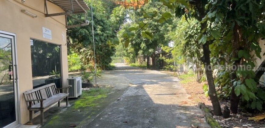 ขายที่ดิน ถนนพระราม2 ซอย28 แยก22 เขตจอมทอง กทม. พร้อมสิ่งปลูกสร้าง เป็นพื้นที่สีส้ม ขนาด 8 ไร่ 1 งาน 85 ตร.ว. โทร. 0814018666