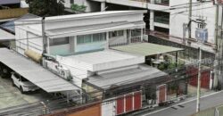 ขายบ้าน พร้อมร้านอาหาร 2 ชั้น เอกมัย-สุขุมวิท 42 ใกล้ BTS ทำเลหายาก ใจกลางเมือง โทร 089-0663888