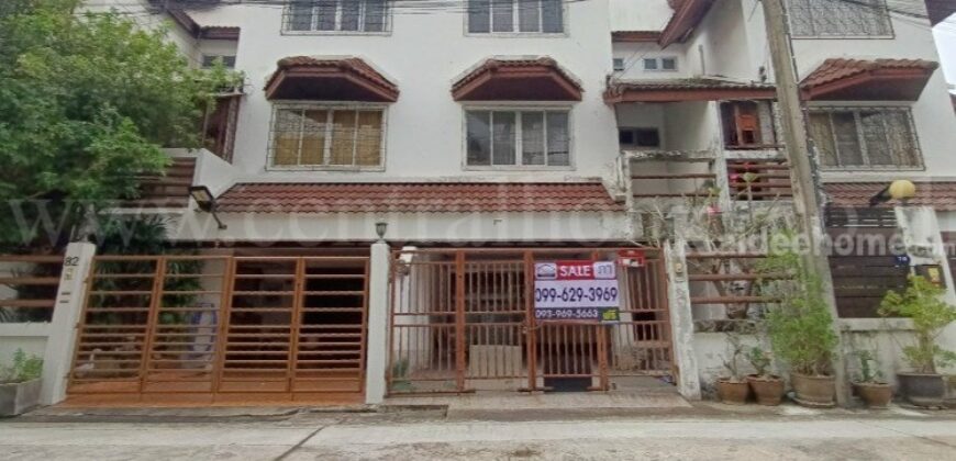 ทาวน์โฮม 3 ชั้น ซอย ติวานนท์ 40 ใกล้ MRT สนามบินน้ำ