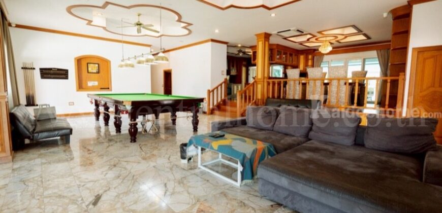 บ้านพักตากอากาศ 2 หลัง พร้อมที่ดิน 2 ไร่ บางละมุง – ชลบุรี