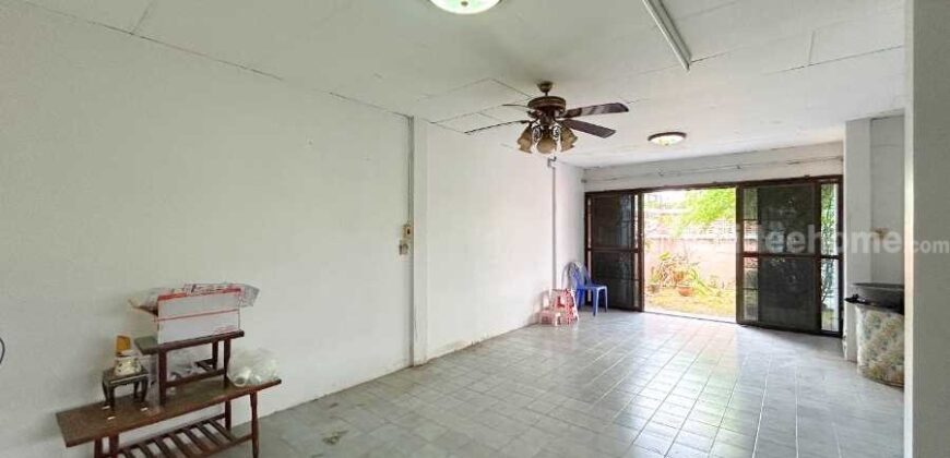 ขายถูกมาก!!! หมู่บ้านหลักสี่แลนด์ ซ.โกสุมรวมใจ 39 (ขนาด 37 ตร.ว.) ใกล้สนามบินดอนเมือง รร.นานาชาติฮาร์โรว์ : Lak Si Land