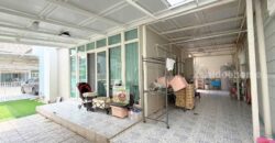 ขาย!! บ้านเดี่ยว เดอะ วิลเลจ คอทเทจ กาญจนาภิเษก-ราชพฤกษ์ (ขนาด 53 ตรว.) ไทรน้อย นนทบุรี ใกล้เซ็นทรัล เวสต์เกต และรถไฟฟ้าสายสีม่วง : The Village Cottage Kanjanapisek-Ratchapruek