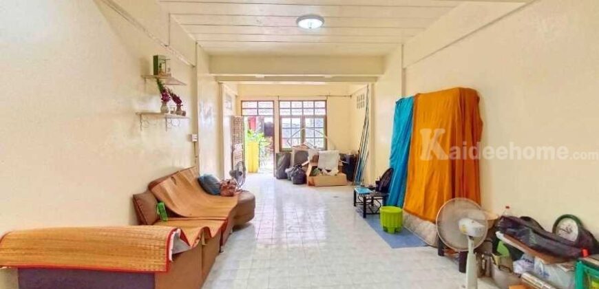 ขายถูกมาก!! ทาวน์เฮ้าส์ 2 ชั้น หมู่บ้านอยู่เจริญ เสมาฟ้าคราม (ขนาด 18 ตร.ว.) ลำลูกกาคลอง2 คูคต ปทุมธานี : Yu Charoen (Fah Kram) Lam Luk Ka Khlong 2