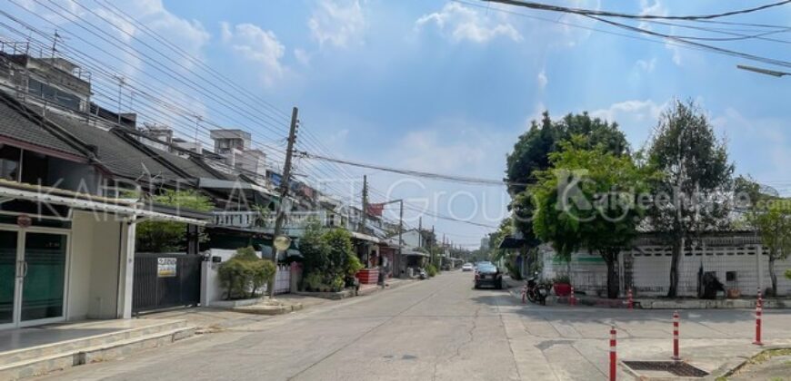 ทาวน์เฮ้าส์ เมืองทองธานี โครงการ 5 ถนน บอนด์สตรีท แจ้งวัฒนะ