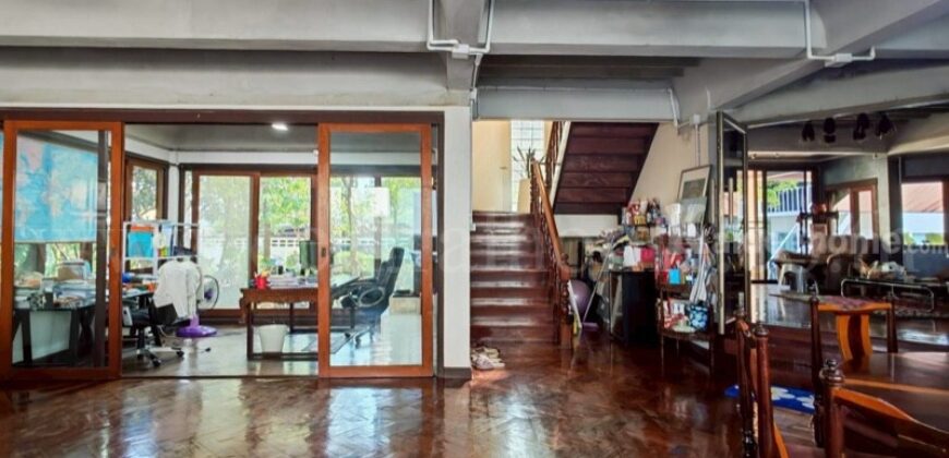 บ้านเดี่ยว พร้อมที่ดิน 232 ตร.วา ซอย ลาดพร้าว 107 ใกล้มหาวิทยาลัยรัตนบัณฑิต