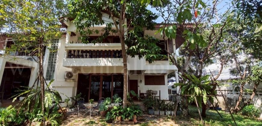 บ้านเดี่ยว พร้อมที่ดิน 232 ตร.วา ซอย ลาดพร้าว 107 ใกล้มหาวิทยาลัยรัตนบัณฑิต