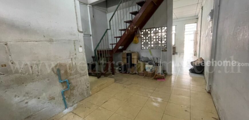 ทาวน์เฮ้าส์ ซอยจรัญสนิทวงศ์ 25 ทำเลดี อยู่ต้นซอย ติดถนนจรัญสนิทวงศ์