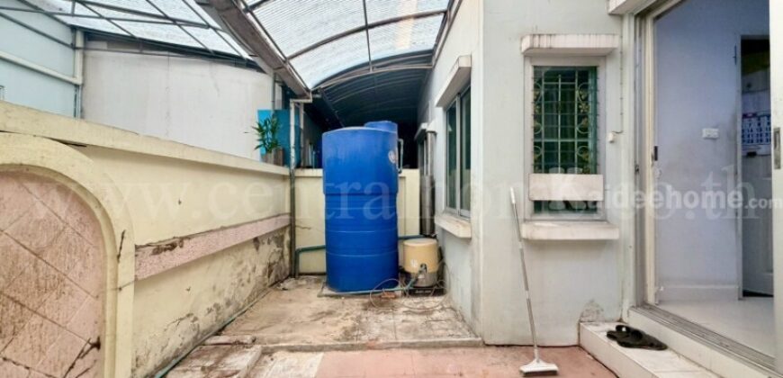 ทาวน์เฮ้าส์ 3 ชั้น บ้านกลางเมือง ลูเซิร์น สุขุมวิท ถูกที่สุดในโครงการ