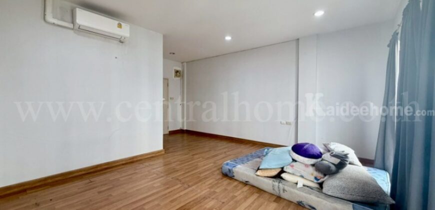 ทาวน์เฮ้าส์ 3 ชั้น บ้านกลางเมือง ลูเซิร์น สุขุมวิท ถูกที่สุดในโครงการ