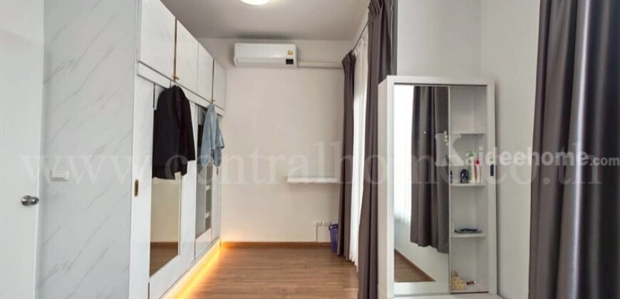 ทาวน์โฮม แกรนด์ พลีโน่ วัชรพล-สุขาภิบาล 5 ทำเลดี ต่อเติมครบ