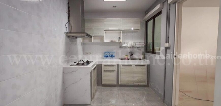 ทาวน์โฮม แกรนด์ พลีโน่ วัชรพล-สุขาภิบาล 5 ทำเลดี ต่อเติมครบ