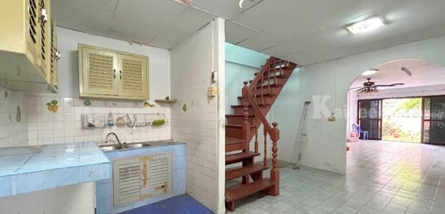 ขายถูกมาก!!! หมู่บ้านหลักสี่แลนด์ ซ.โกสุมรวมใจ 39 (ขนาด 37 ตร.ว.) ใกล้สนามบินดอนเมือง รร.นานาชาติฮาร์โรว์ : Lak Si Land