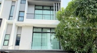 รหัสC7054 ให้เช่าทาวน์โฮม 3.5ชั้น โครงการเนอวาน่า ดีฟายน์ ศรีนครินทร์-พระราม 9 ถนนกรุงเทพกรีฑาตัดใหม่