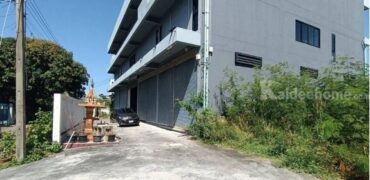 รหัสC7060 ให้เช่าอาคารพาณิชย์ 3ชั้น 5คูหา พร้อมห้องพัก 12 ห้อง ถนนนวมินทร์ ใกล้ถนนเสรีไทย ใกล้เดอะมอลล์บางกะปิ